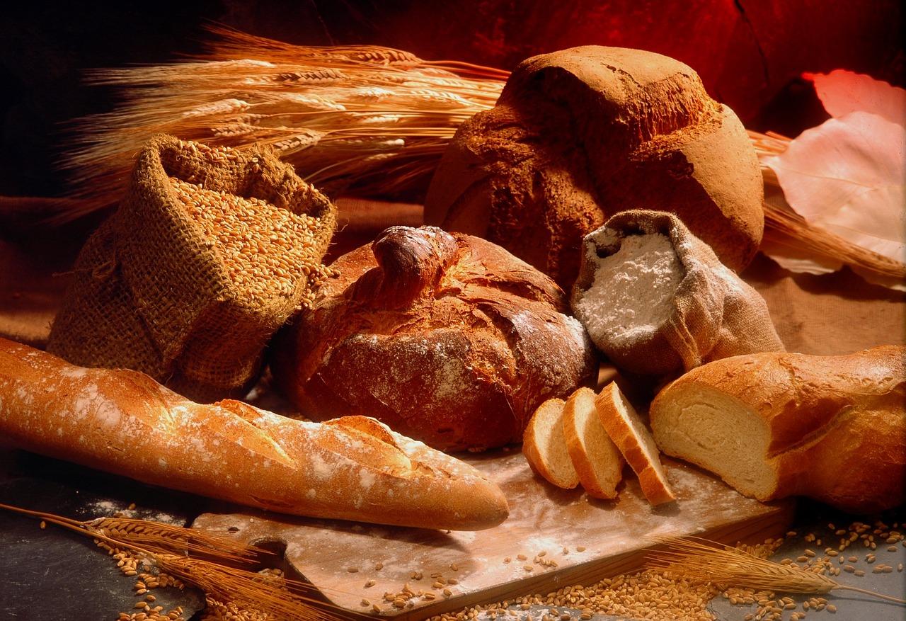 Explorez notre sélection de pains artisanaux, confectionnés avec passion et savoir-faire.