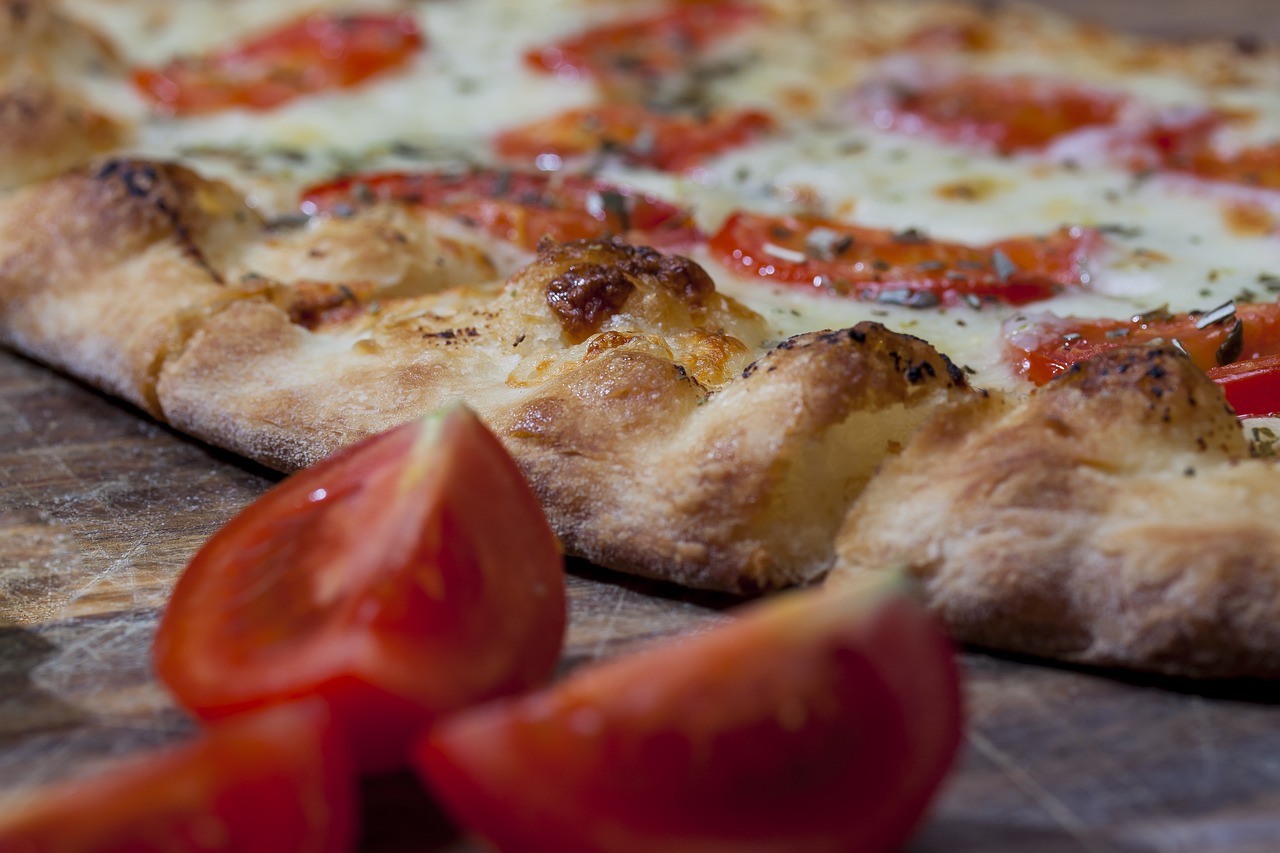 food, pizza, tomato-1856309.jpg